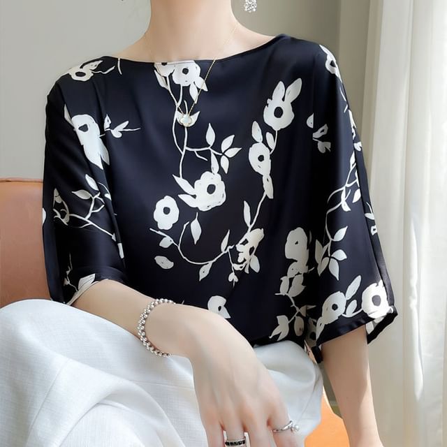 Elbow-Sleeve Crewneck Floral Print Tee