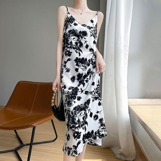 Spaghetti Strap V-Neck Patterned Print Midi A-Line Dress