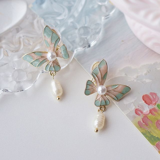 / Butterfly Pearl Faux Earring On Clip Enamel Drop