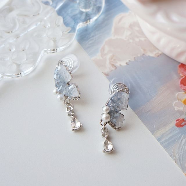 / Butterfly Earring On Drop Clip