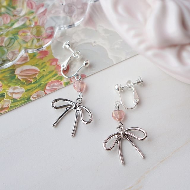 Drop On Earring Clip Bow /