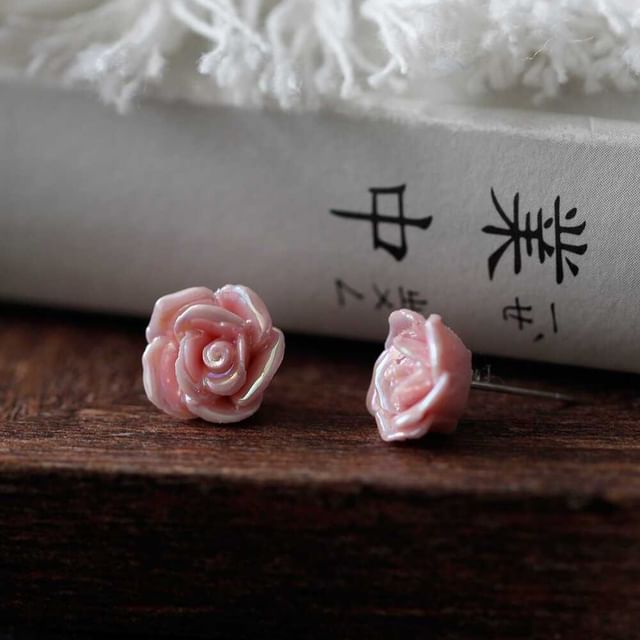 Earring Floral Stud