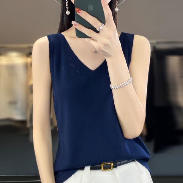 V-Neck Plain Perforated Knit Tank Top