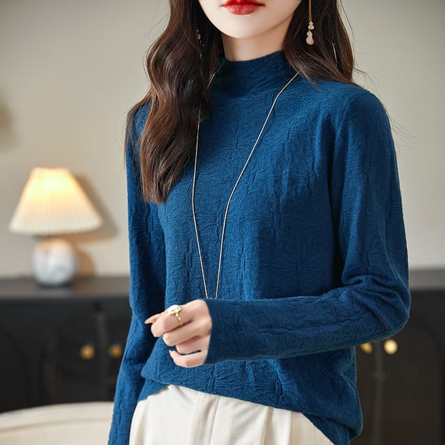 Long-Sleeve Mock Neck Plain Geometric Patterned Knit Top