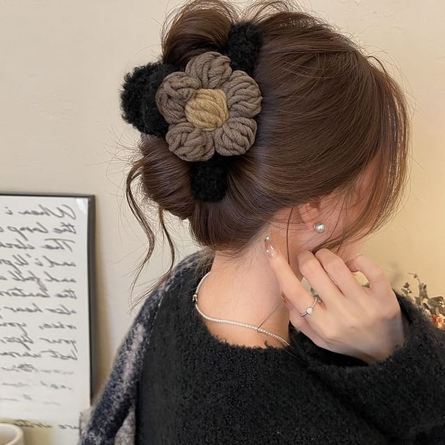 Clip Chenille Claw Yarn Floral Hair