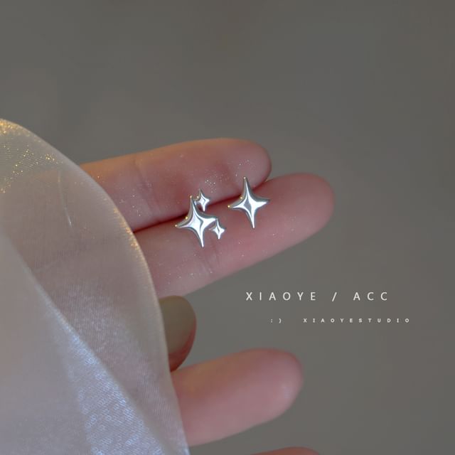 Star Stud 925 Sterling Earring Asymmetrical Silver