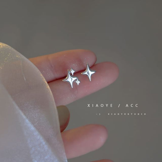 Star Stud 925 Sterling Earring Asymmetrical Silver