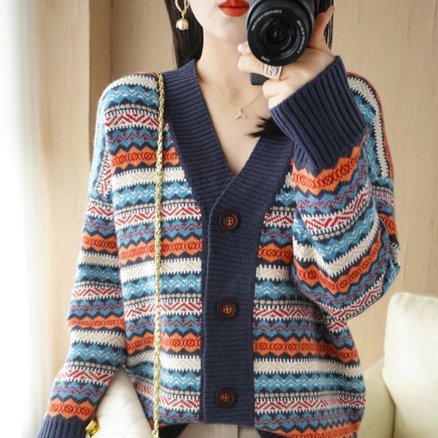V-Neck Pattern Button-Up Cardigan