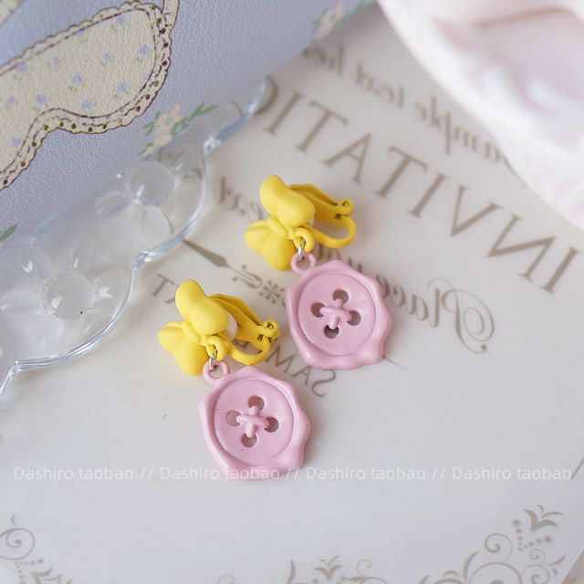 Drop / Button Earring Bow Clip-On