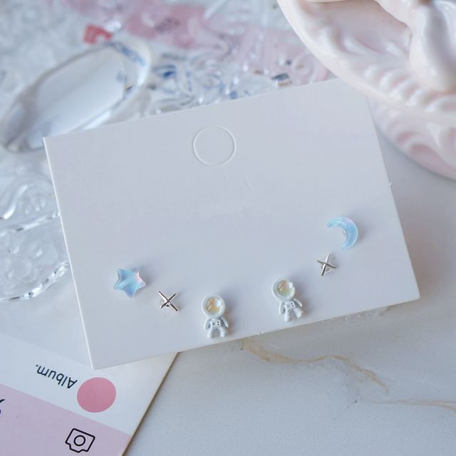 Star Set Earring of Pairs: 3