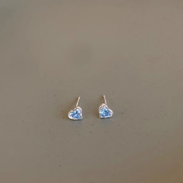 Alloy Stud Rhinestone Heart Earring