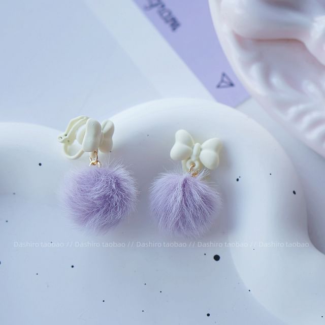 Stud Pom Earring Drop On Clip /