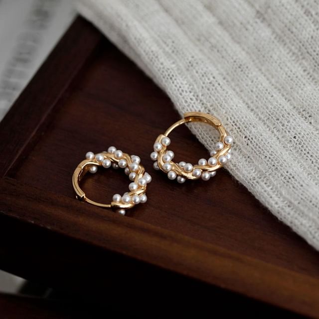 Faux Pearl Earring Hoop