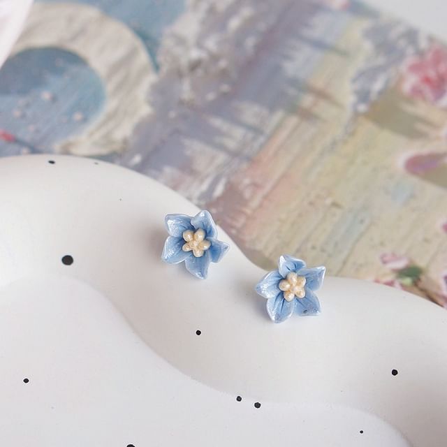 / Clip Earring Flower On Stud