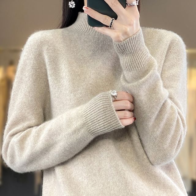 Long-Sleeve Mock Neck Plain Knit Top