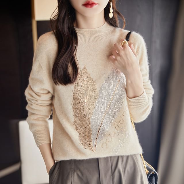 Long-Sleeve Crewneck Leaf Jacquard Knit Top