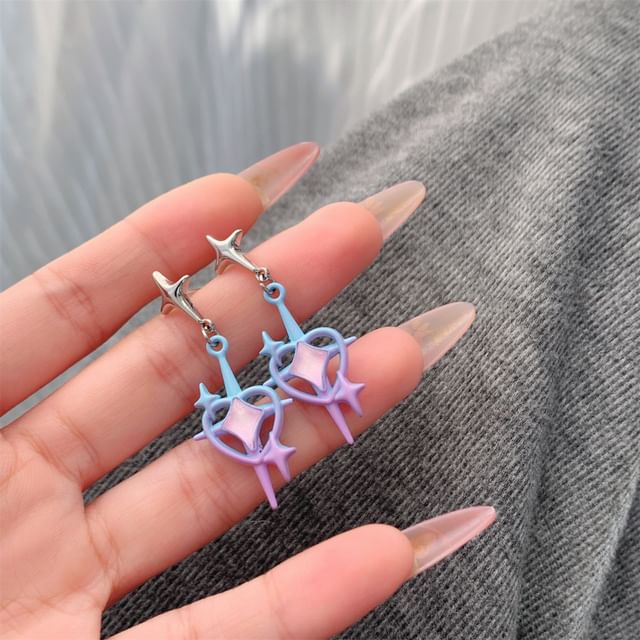 / Star Clip-On Earring Drop