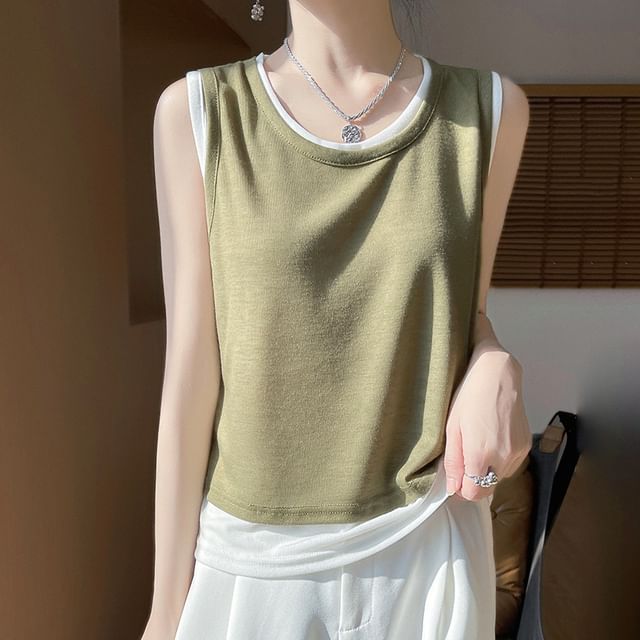 Scoop Neck Plain Tank Top