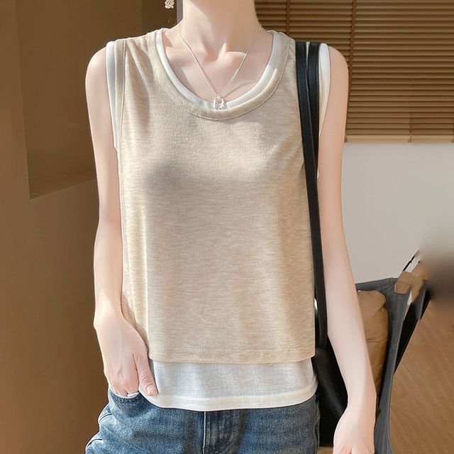 Scoop Neck Plain Tank Top