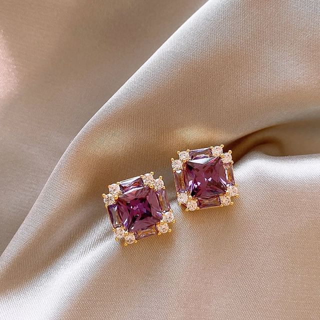 Gemstone Stud Earring Square