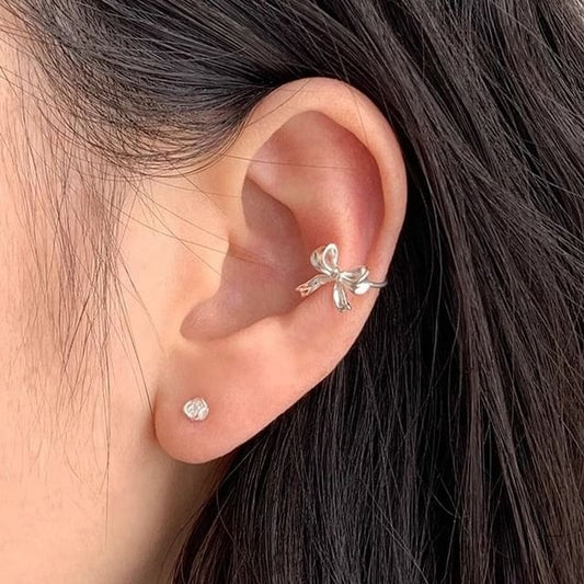 Bow Alloy Ear Cuff
