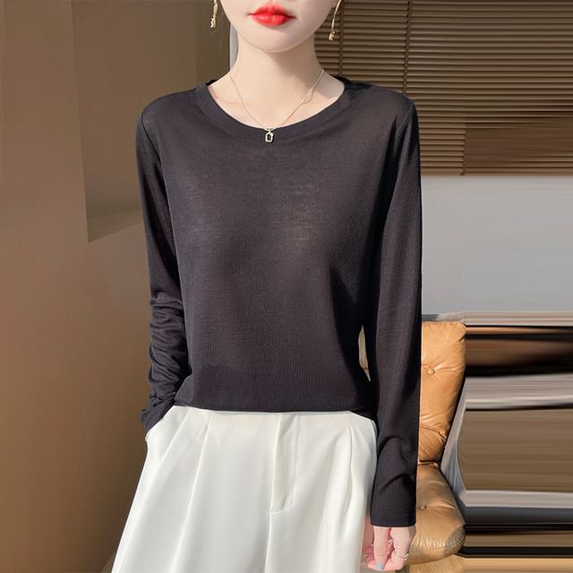 Long-Sleeve Crewneck Plain Tee