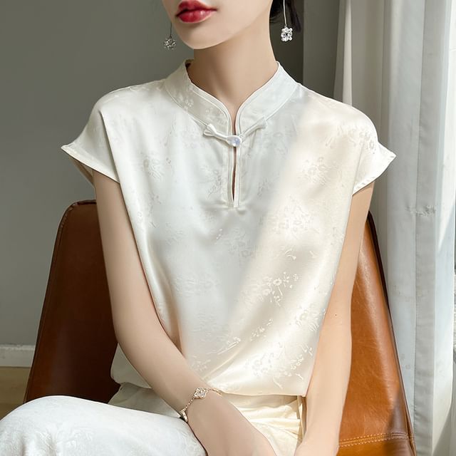 Cap-Sleeve Stand Collar Floral Jacquard Frog Buttoned Satin Blouse