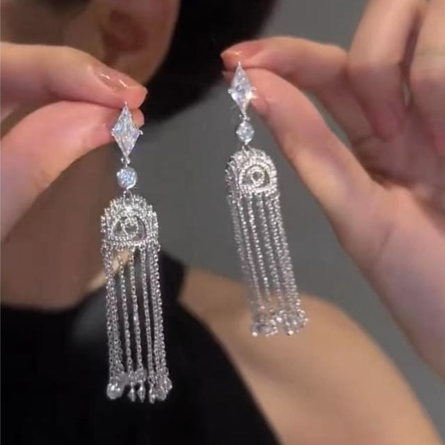 Fringed Alloy Rhinestone Earring