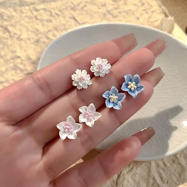 3 Earring (Various Floral Alloy Pairs: of Stud Set Designs)
