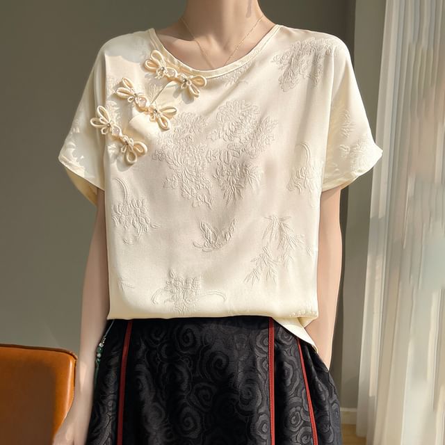 Short-Sleeve Round Neck Floral Embroidered Frog Buttoned Top
