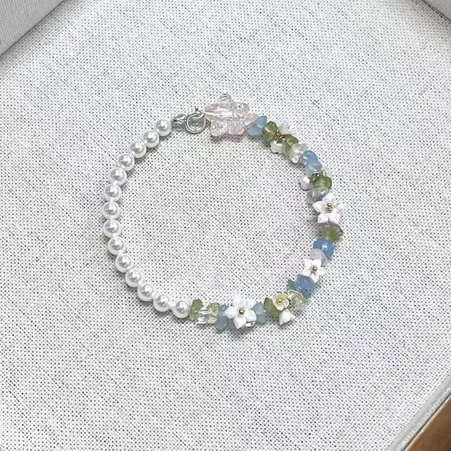 Faux Pearl Floral Bracelet Star