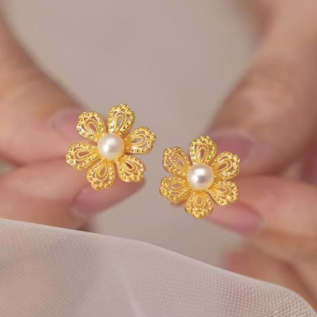 Pearl Floral Alloy Earring Faux Stud