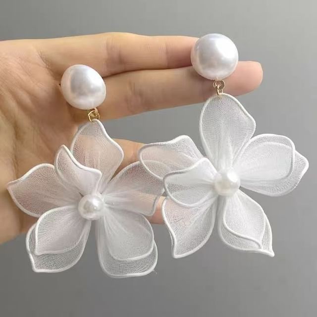 Statement Alloy Mesh Floral Earring Faux Pearl
