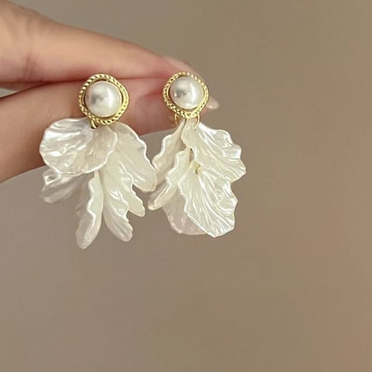 Petal Earring Pearl Faux Statement Alloy