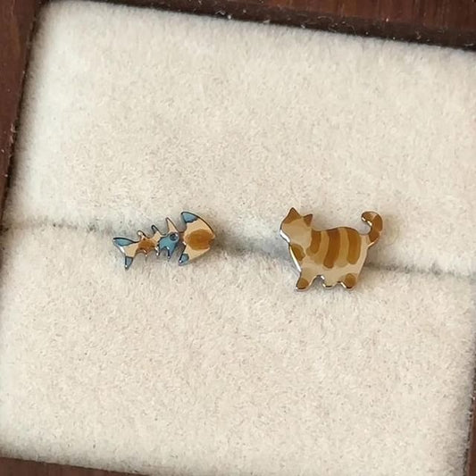 Alloy Stud Asymmetrical Fish Earring Cat