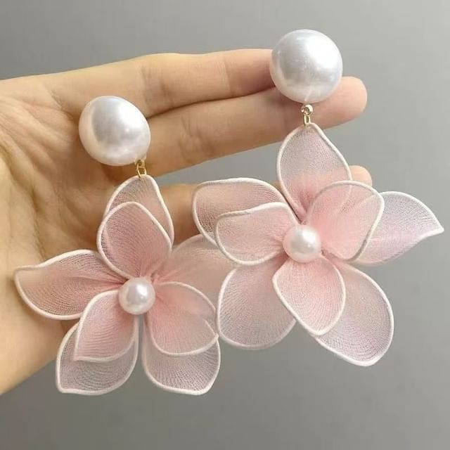 Statement Alloy Mesh Floral Earring Faux Pearl