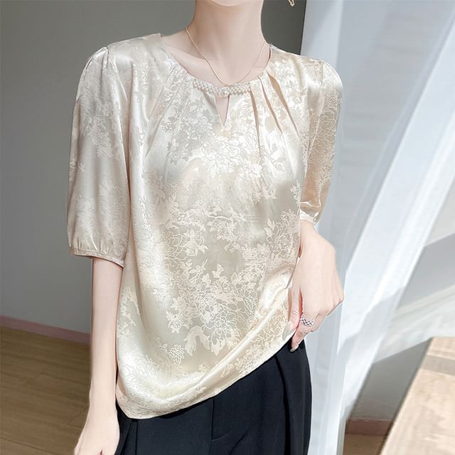 Short-Sleeve Crew Neck Floral Jacquard Faux Pearl Tee