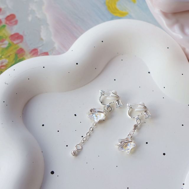 On / Clip Earring Asymmetrical Star Dangle