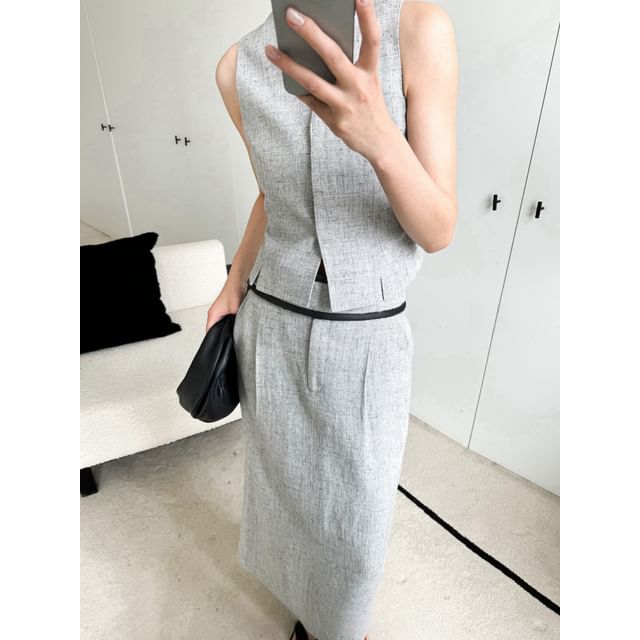 Sleeveless V-Neck Top / High Rise Straight Leg Dress Pants / Skirt