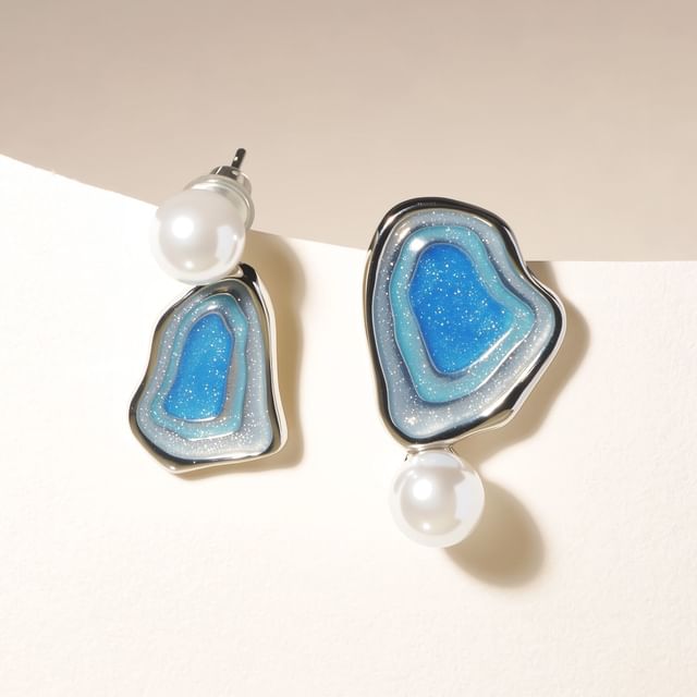 Glitter Faux Asymmetrical Pearl Earring Drop