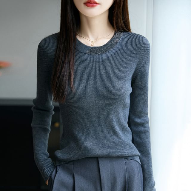 Long-Sleeve Round Neck Rhinestone Ribbed Knit Top
