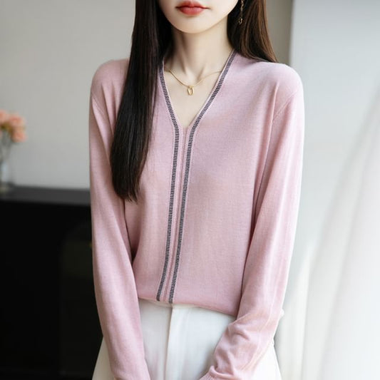 Long-Sleeve V-Neck Rhinestone Knit Top