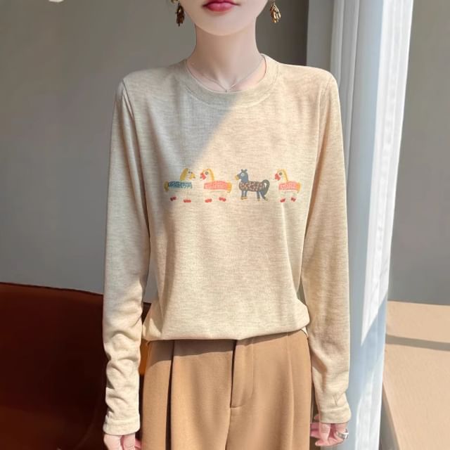 Long-Sleeve Crew Neck Horse Print Tee