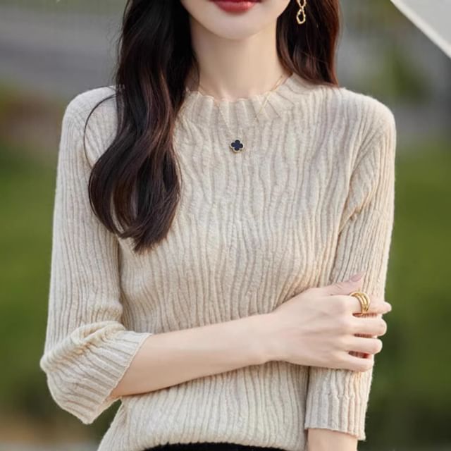 3/4-Sleeve Round Neck Plain Crinkle Knit Top
