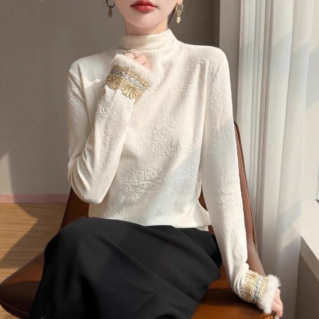 Long-Sleeve Mock Neck Floral Jacquard Fluffy Trim Tee