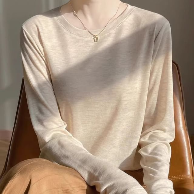Long-Sleeve Round Neck Plain Knit Top