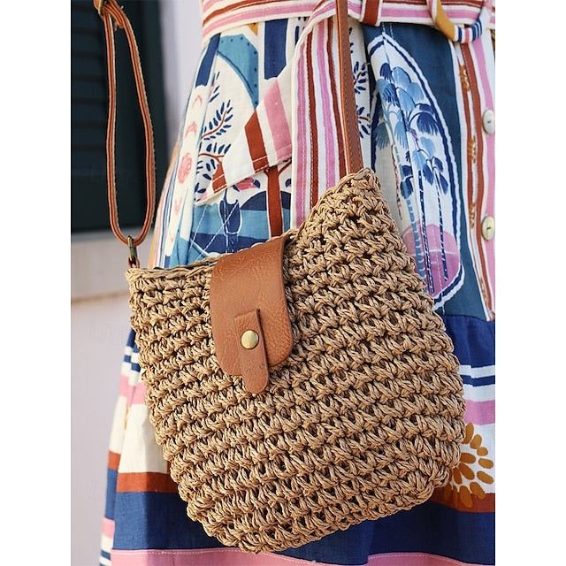 - Sac à bandoulière chic pour femme avec bandoulière en paille tressée en cuir
