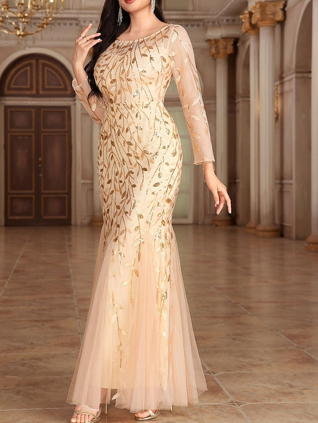 the Elegant Dress Neck Bride of Party Crew Floor Mother