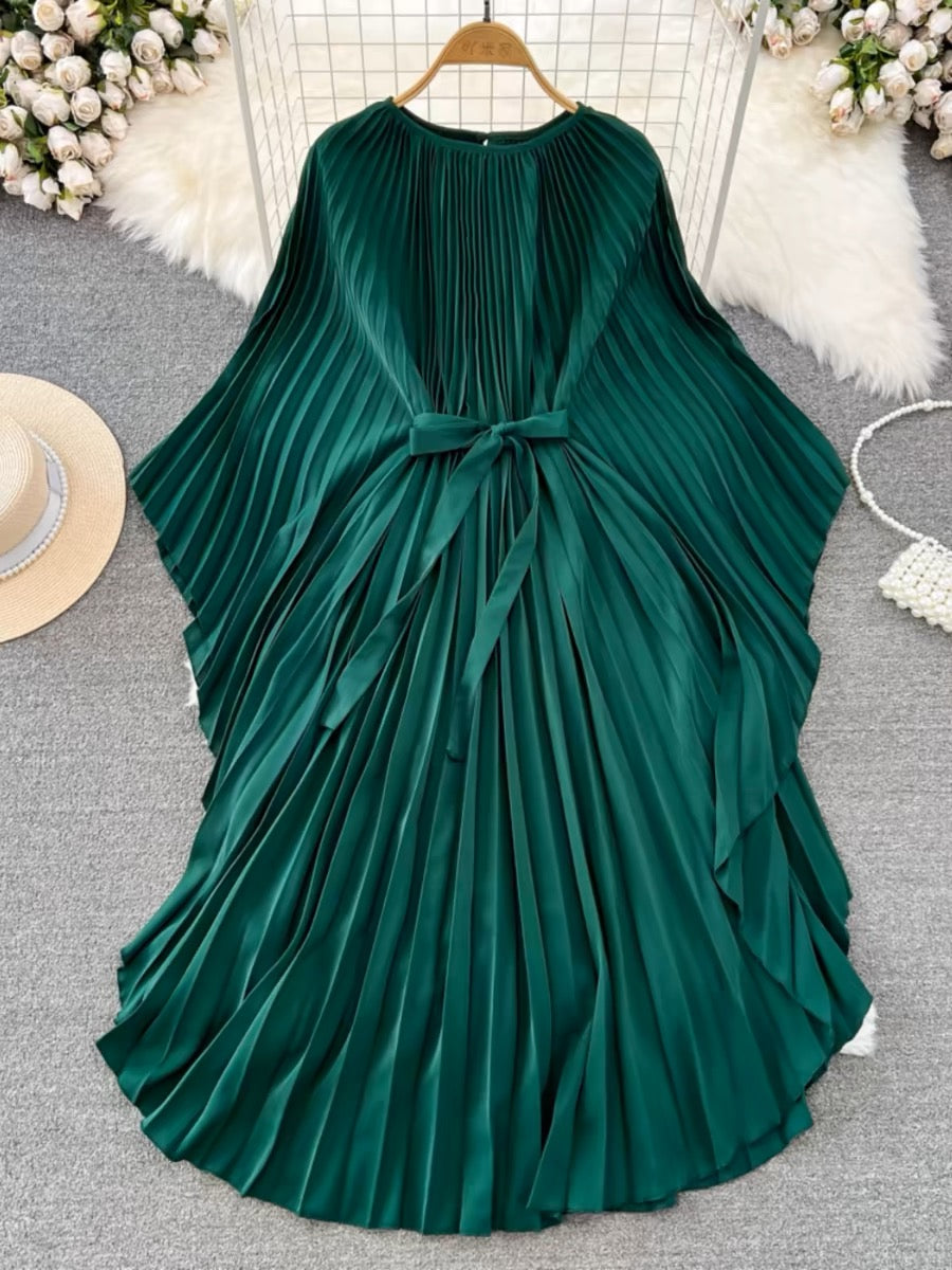 Elegant Round Neck Green Batwing Sleeve Lace-up Pleated Dress AZ1007