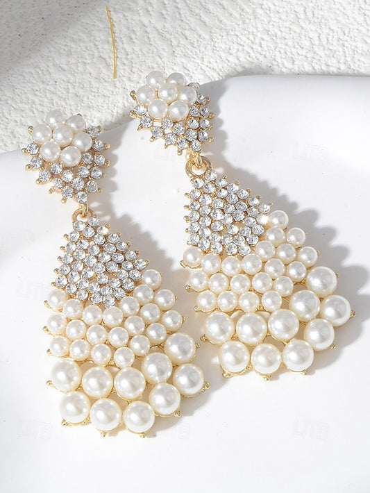 Elegant and Rhinestone Drop Vintage – Pearl Faux Earrings